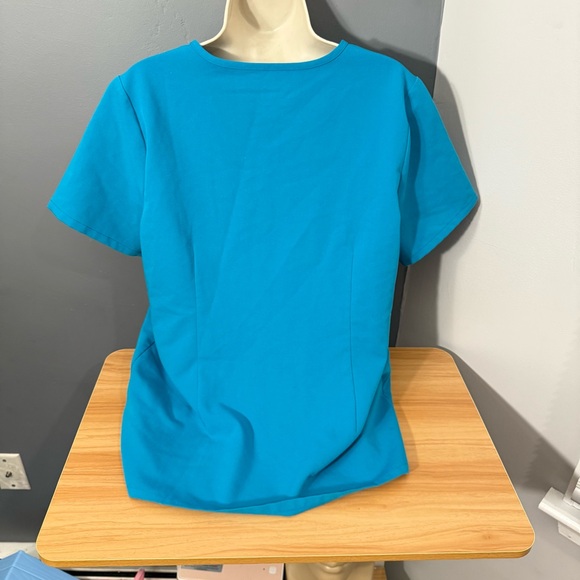 Figs Casma Scrub Top sz M Teal - Picture 4 of 7